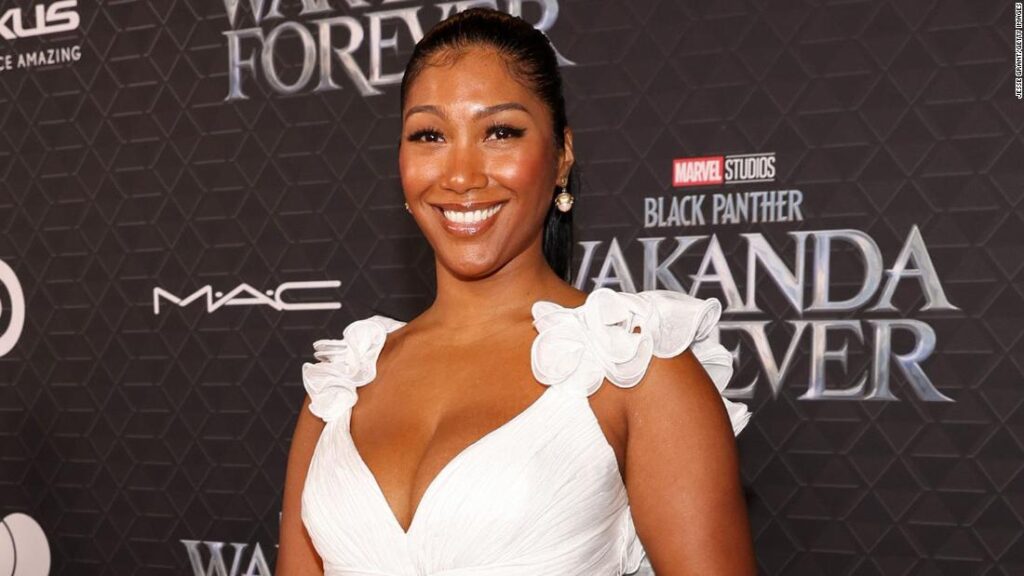 chadwick-boseman’s-widow-reflects-on-loving-and-losing-him