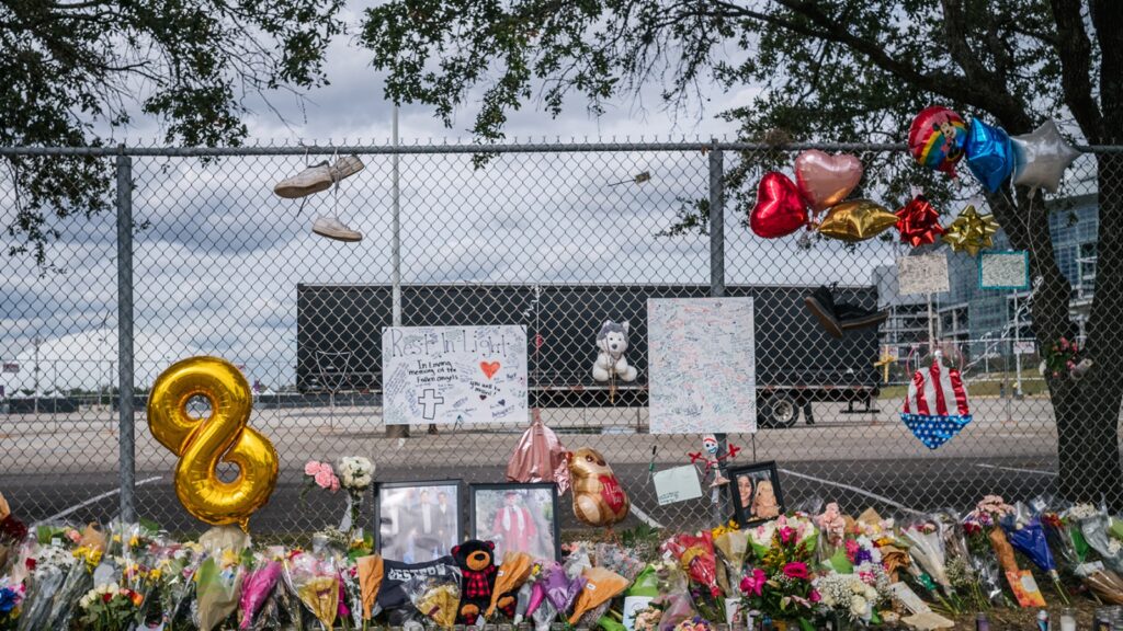 they-lost-a-loved-one-at-astroworld.-now-they’re-launching-a-concert-safety-foundation