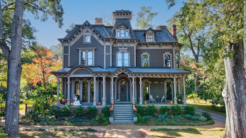 vecna’s-childhood-home-from-‘stranger-things’-goes-on-sale-for-$1.5-million