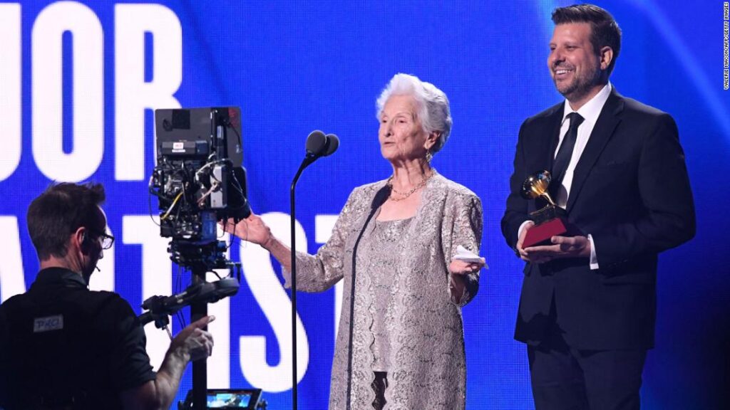 angela-alvarez-makes-history-at-age-95-with-latin-grammy-tie-win-for-best-new-artist