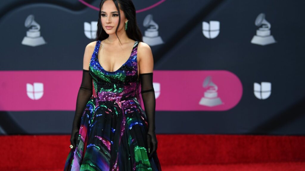 watch:-rolling-stone-interviews-rauw-alejandro,-becky-g,-tainy,-and-more-on-the-latin-grammys-red-carpet