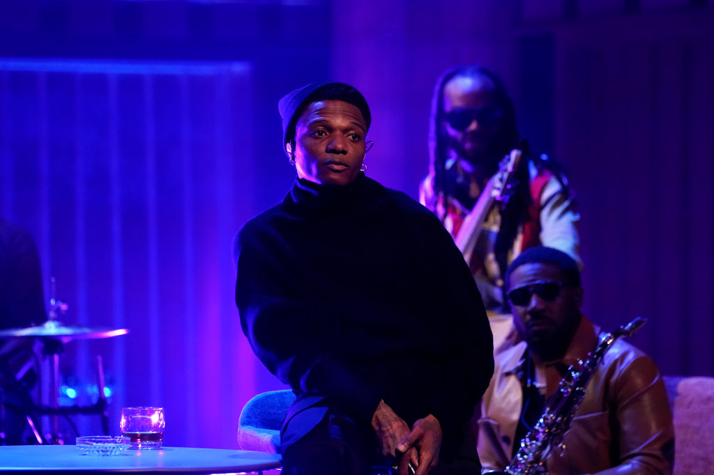 watch-wizkid-bring-celebratory-‘money-&-love‘-to-’fallon’