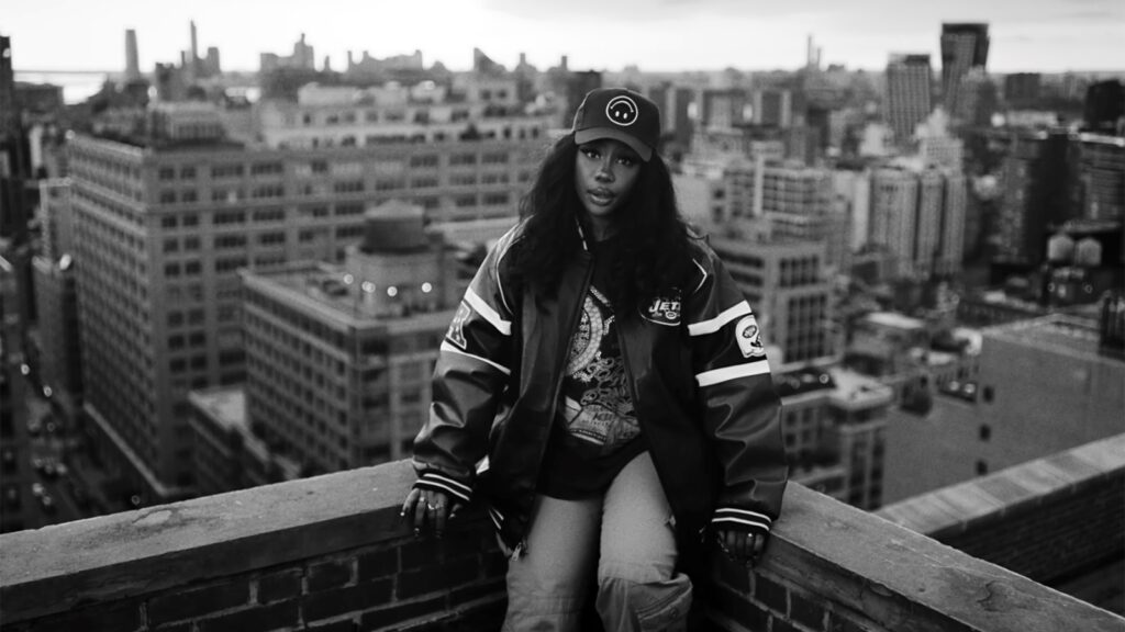 sza-wanders-around-nyc-in-moody-‘nobody-gets-me’-visual