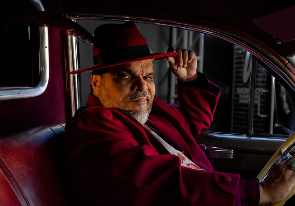 luis-guzman-revives-the-gomez-legacy-in-netflix’s-adaptation-of-the-addams-family