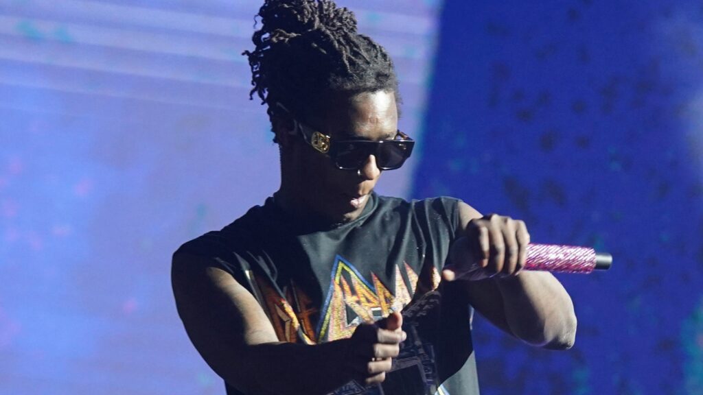 young-thug-hit-with-street-racing,-reckless-driving-charges-while-awaiting-ysl-gang-trial