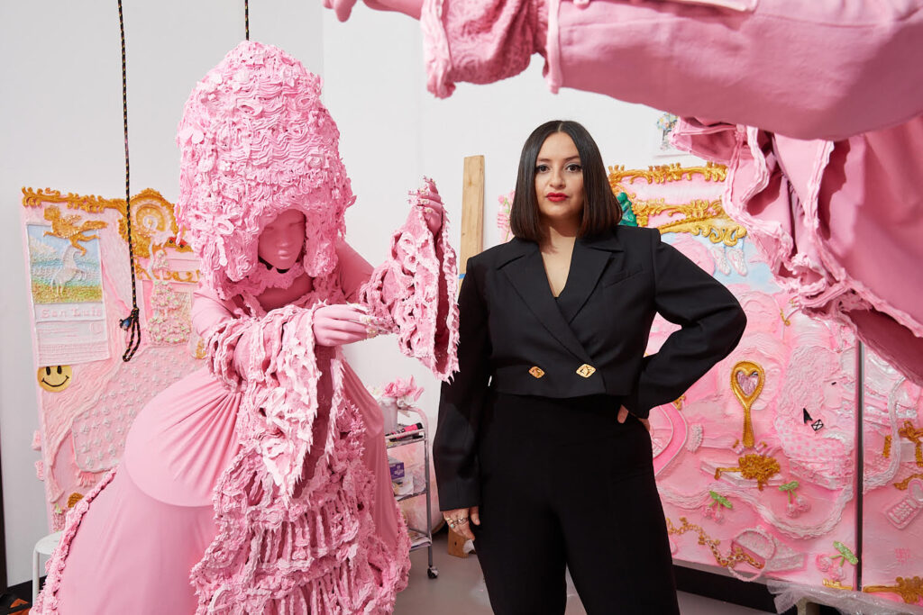 this-mexican-american-artist-pays-homage-to-the-visionary-power-of-latina-girlhoods