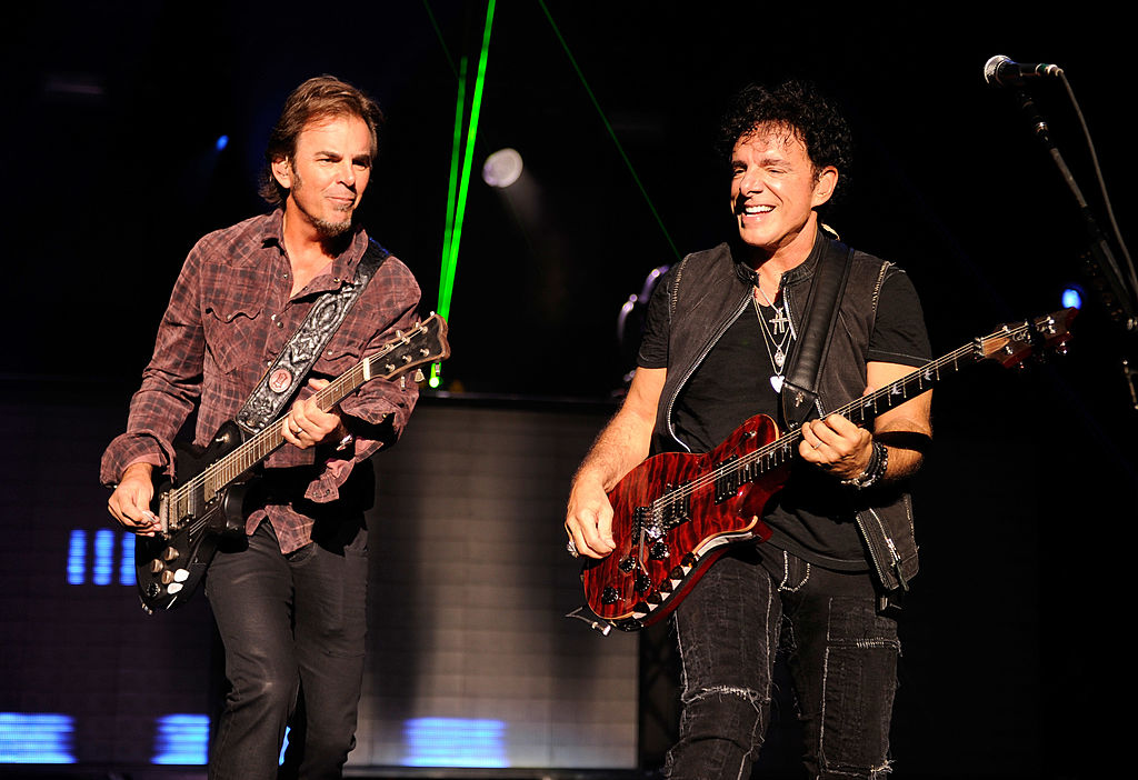 journey’s-neal-schon-files-cease-and-desist-against-jonathan-cain-for-playing-band’s-music-at-trump-events