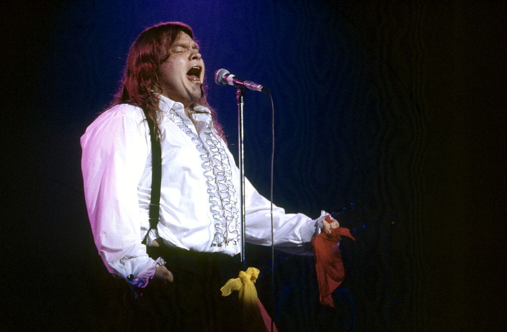 meat-loaf’s-daughters-share-video-tribute-on-anniversary-of-his-death