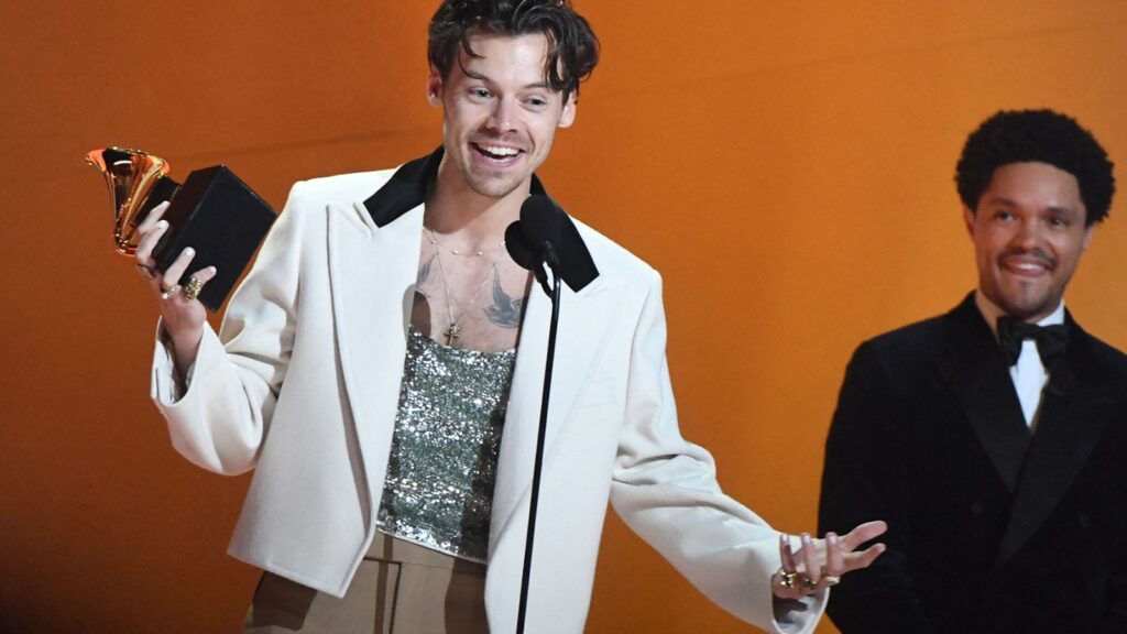 harry-styles-wins-album-of-the-year-in-jaw-dropping-grammy-upset