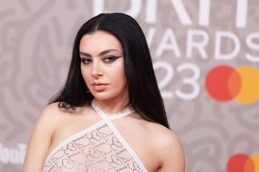 charli-xcx-criticizes-brit-awards-voters-over-snub-of-female-artists