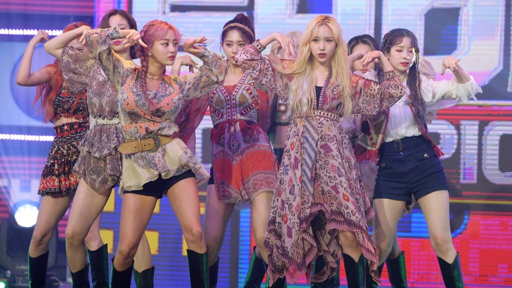 twice-announce-fifth-world-tour-with-stadium-stops-in-the-us.