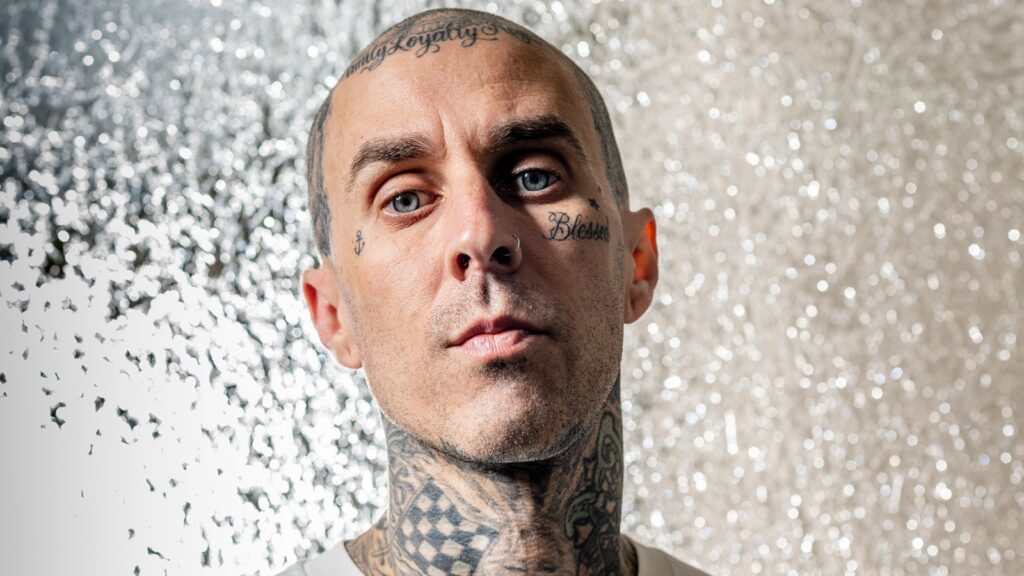 travis-barker-says-his-finger-ligament-surgery-was-a-‘success’-after-postponing-blink-182-tour