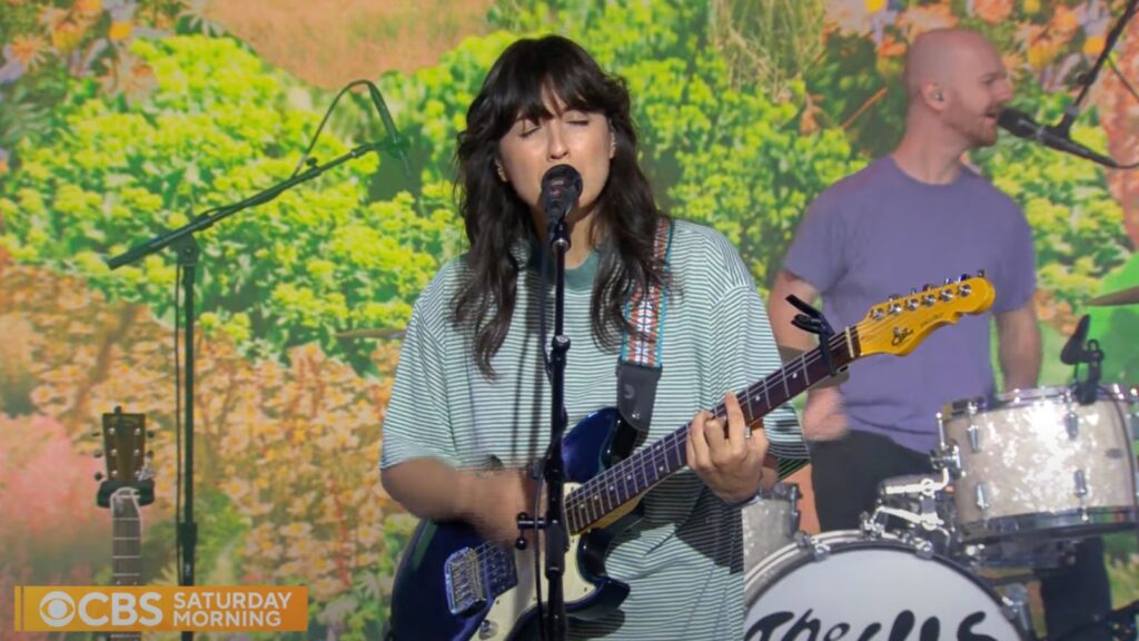 see-the-beths-deliver-refreshing-‘expert-in-a-dying-field’-mini-set-on-‘cbs-mornings’