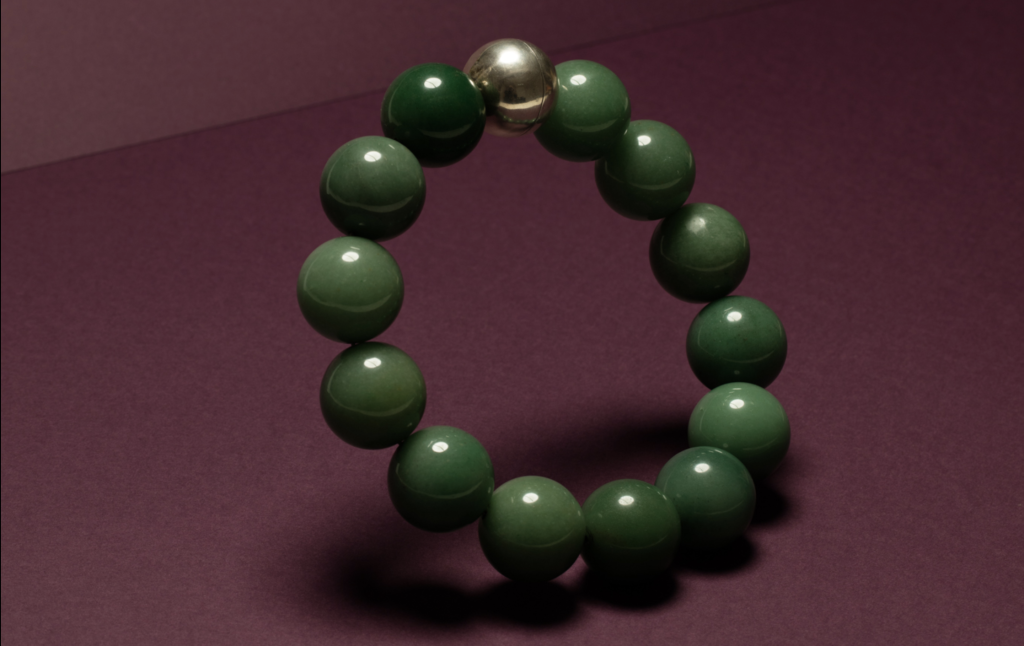combining-jewelry,-art,-and-mysticism-with-serpentine