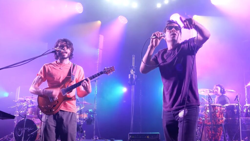 watch-jimmy-fallon-join-goose-onstage-for-‘mustang-sally’-cover