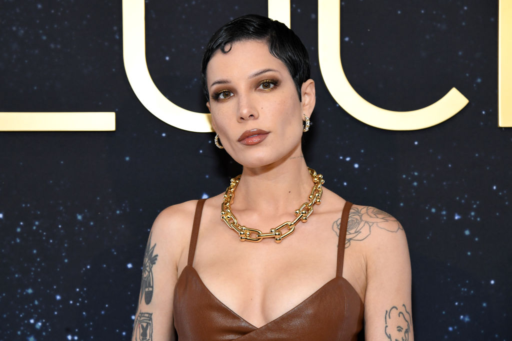 halsey-says-a-good-luck-spider-is-to-thank-for-landing-‘maxxxine’-role