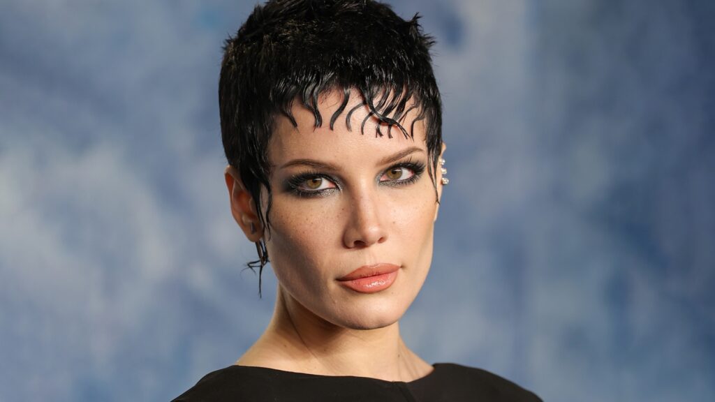 halsey-schedules-intimate-summer-shows-benefiting-lgbtq+-organizations