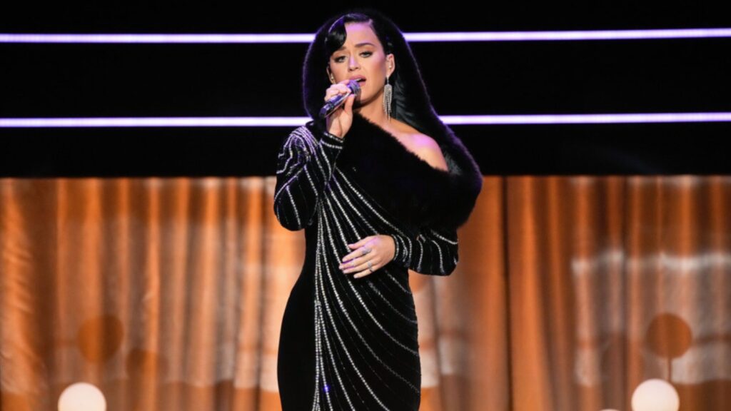 watch-katy-perry-sing-‘i’m-so-glad-we-had-this-time-together’-at-carol-burnett’s-90th-birthday-celebration