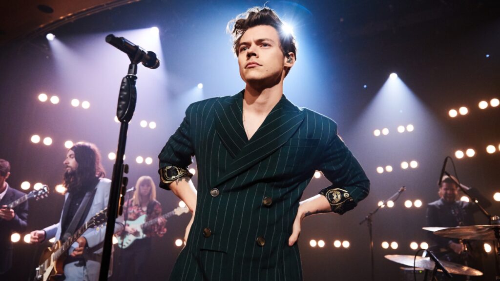 harry-styles-says-he’d-‘never-say-never’-to-a-one-direction-reunion