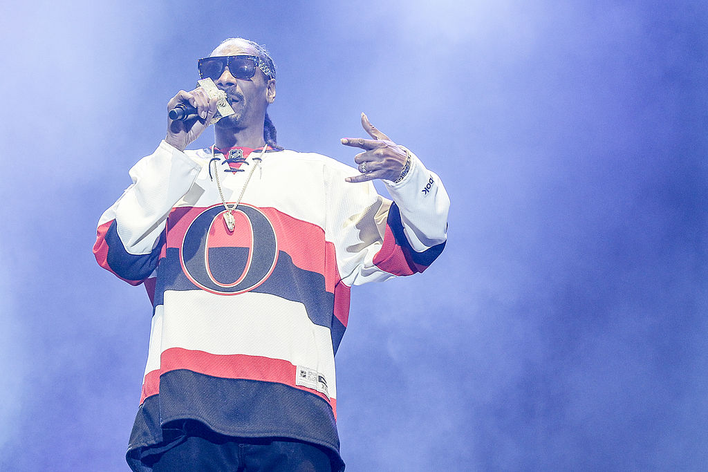 the-weeknd,-snoop-dogg-and-ryan-reynolds-battling-to-buy-the-same-hockey-team