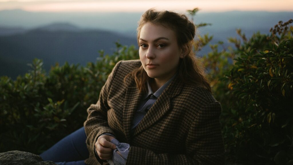 angel-olsen,-sharon-van-etten,-michael-imperioli-share-covers-from-‘a-small-light’-soundtrack