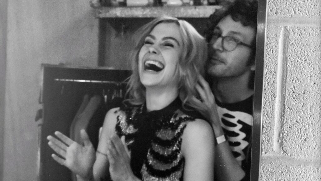 phoebe-bridgers-and-rob-moose-comment-on-age-and-beauty-in-‘wasted’-video