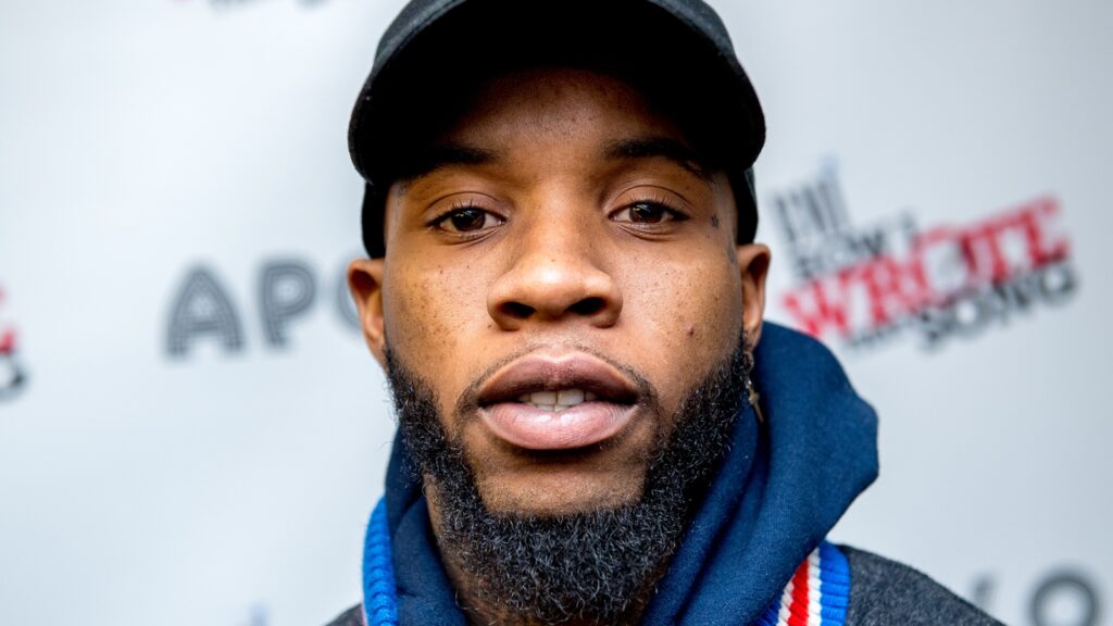 prosecutors-seek-harsher-sentence-for-tory-lanez-after-megan-thee-stallion-shooting-conviction