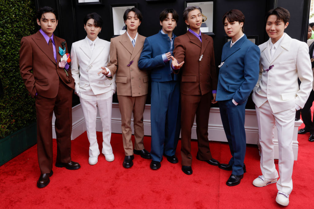 rally-the-army:-bts-announce-10th-anniversary-festival-for-seoul-on-june-17