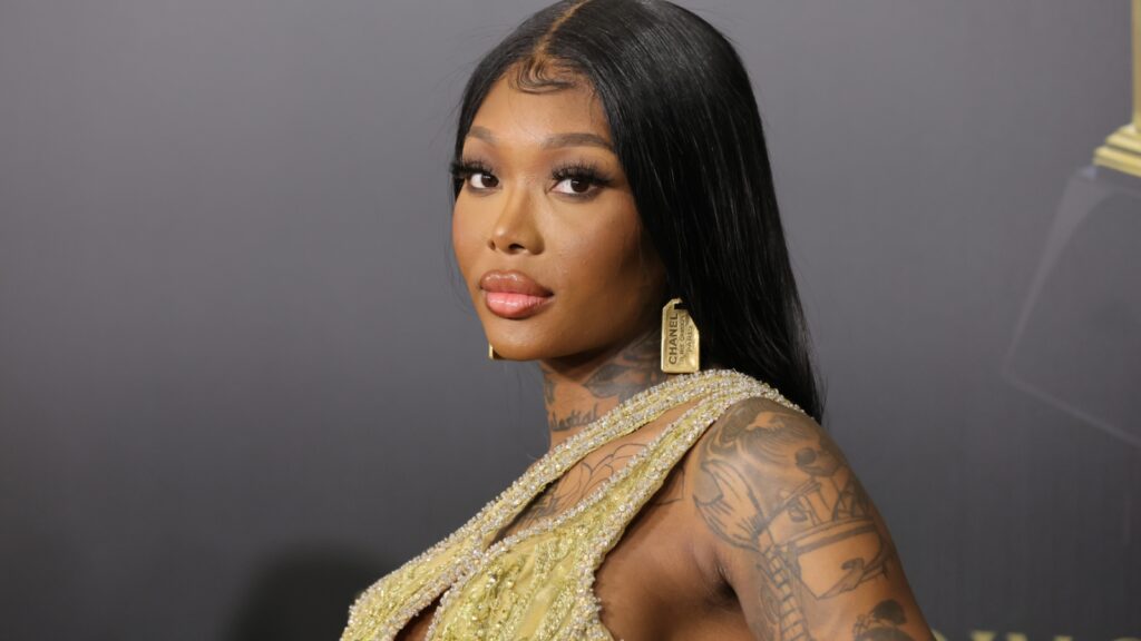 summer-walker-opens-up-on-postpartum-depression-and-single-parenting