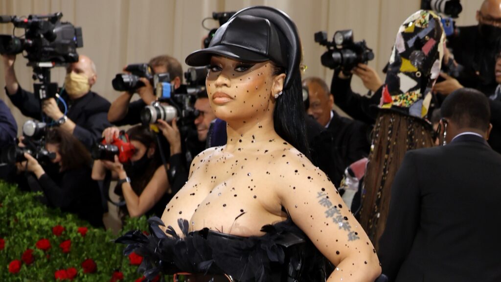 nicki-minaj-says-she’ll-release-her-next-album-in-october