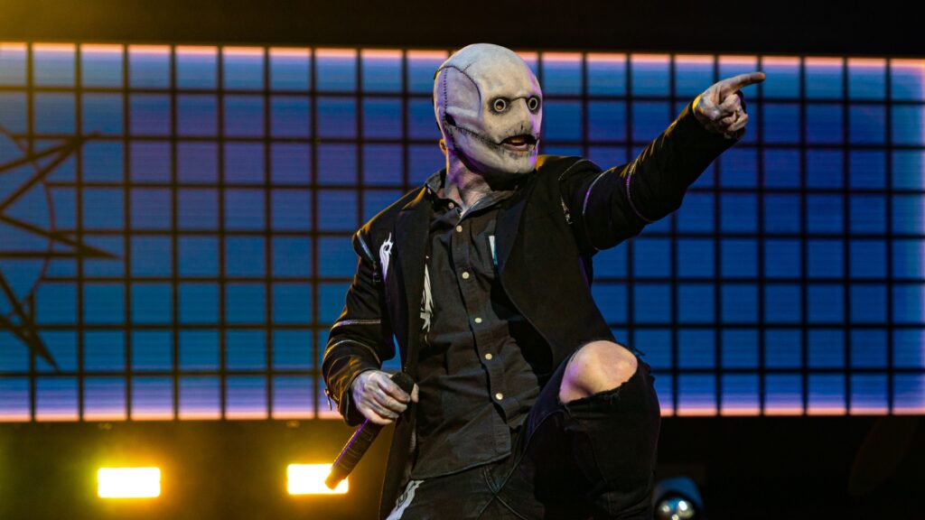 slipknot-release-surprise-ep-as-longtime-keyboardist-craig-jones-exits-band
