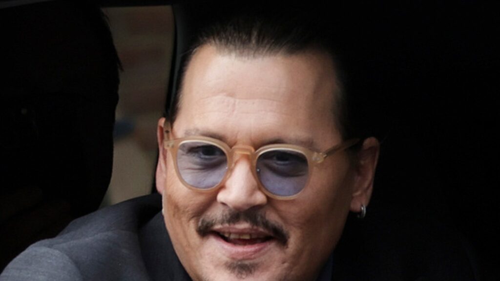 johnny-depp-praised-by-charities-for-donating-$1-million-settlement
