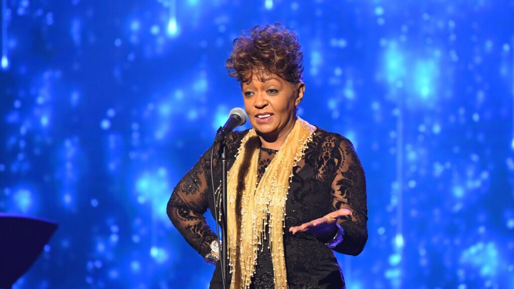 anita-baker-bumps-babyface-from-tour-after-drama-with-his-fans