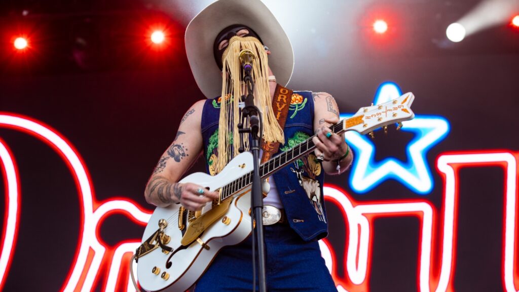 orville-peck-postpones-shows-due-to-mental-and-physical-health-struggles