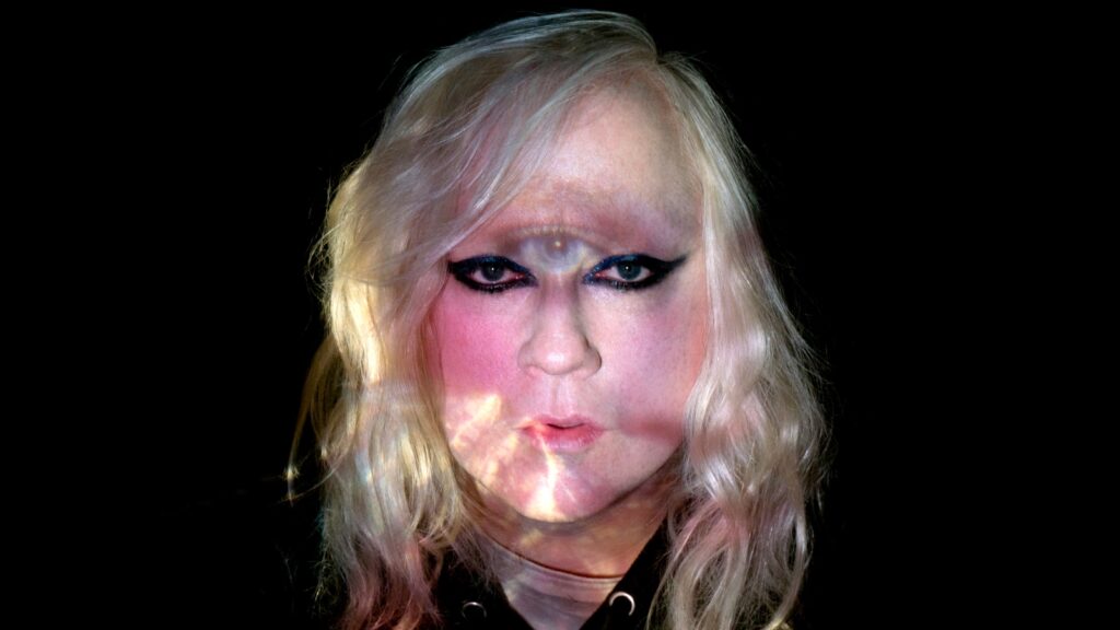 see-‘euphoria’-star-hunter-schafer’s-video-for-anohni-and-the-johnsons’-‘why-am-i-alive-now’