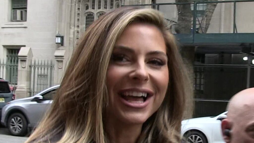 maria-menounos-shows-off-cancer-surgery-scars,-makes-her-‘smile’
