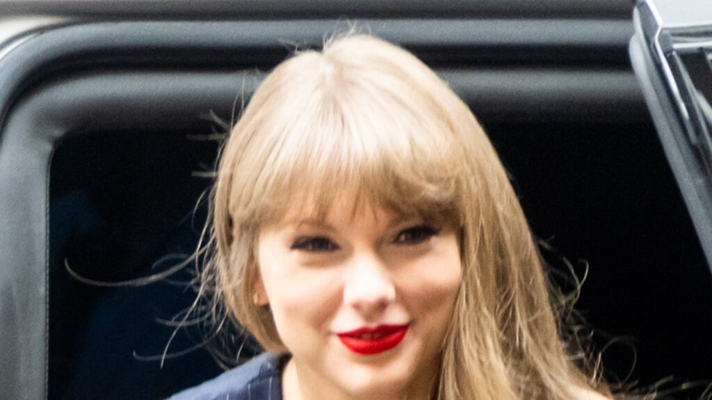 taylor-swift-votes-in-her-nashville-election-amid-eras-tour