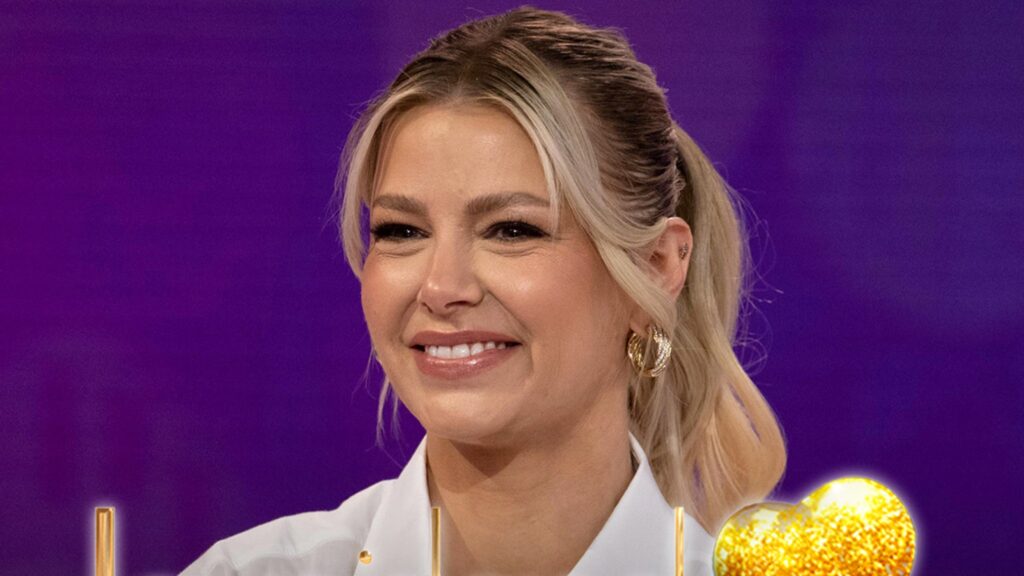 ariana-madix-shares-first-look-at-‘love-island-usa’-appearance