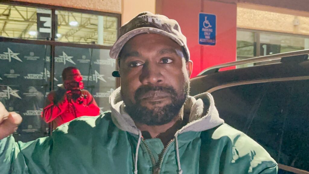 twitter-(or-x)-restores-kanye-west’s-(or-ye’s)-account-after-8-month-ban