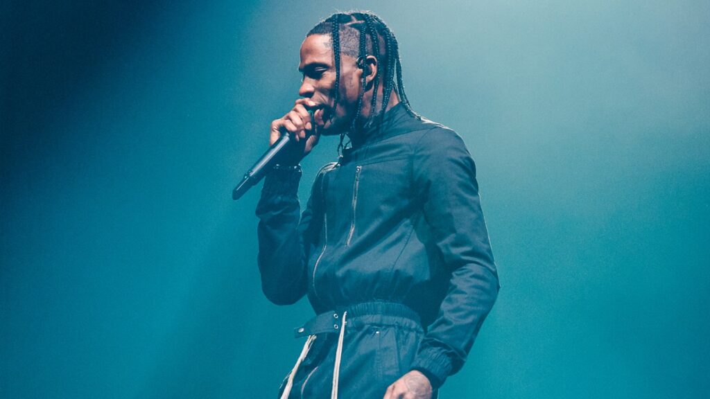 travis-scott-brings-out-kanye-west-at-his-show-in-rome