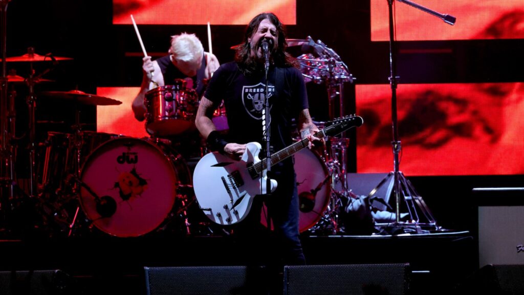 foo-fighters-take-‘joke-too-far,’-bring-out-michael-buble-to-perform-at-outside-lands