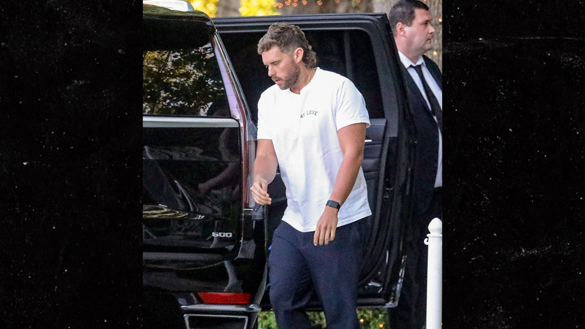 arnold-schwarzenegger’s-son-christopher-hits-gym,-shows-incredible-weight-loss