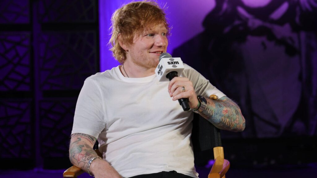 ed-sheeran-would-join-someone-else’s-super-bowl-halftime-show,-but-wouldn’t-lead-his-own