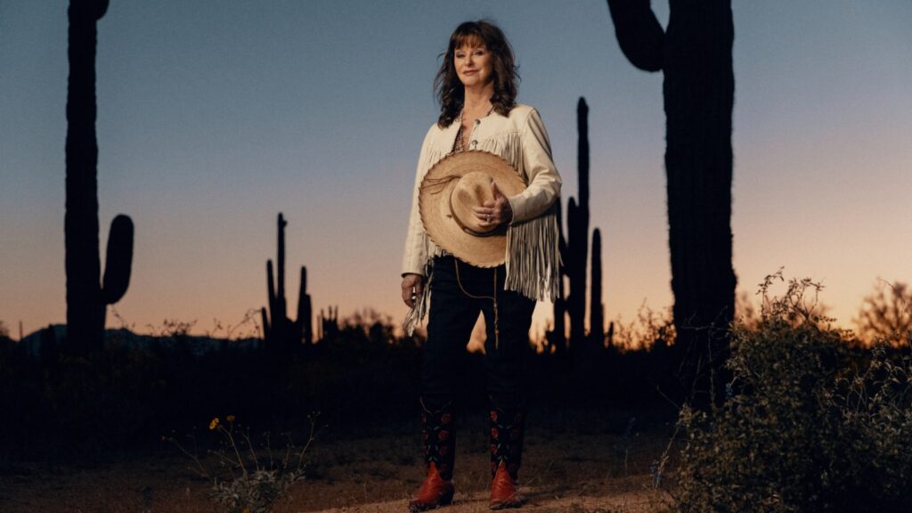 jessi-colter-returns-with-first-single-in-six-years,-‘standing-on-the-edge-of-forever’