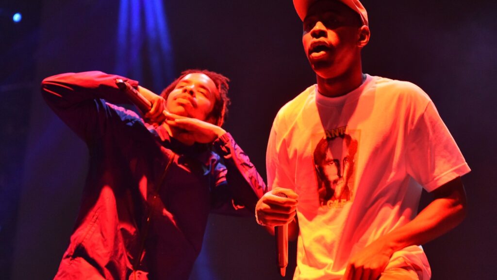 tyler,-the-creator-joins-earl-sweatshirt-for-surprise-‘whoa’-performance-in-los-angeles
