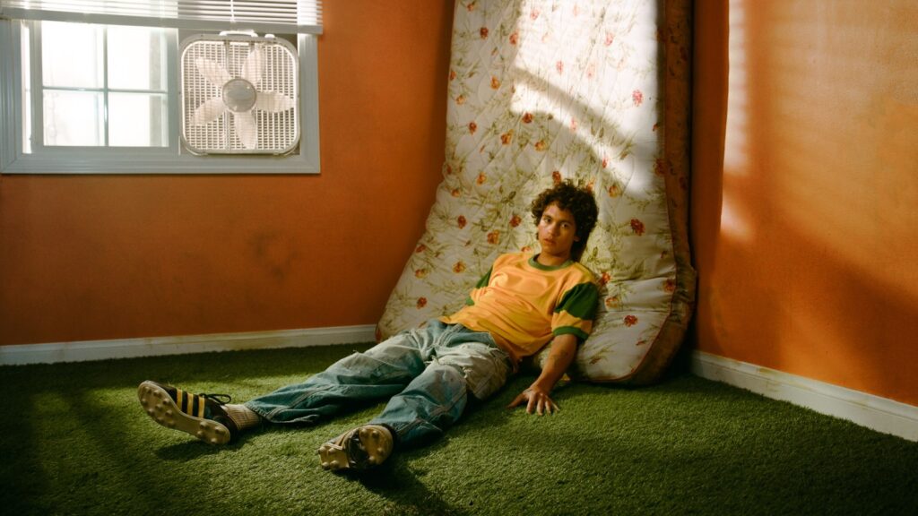 dominic-fike-shares-cinematic-video-for-weezer-collaboration-‘think-fast’