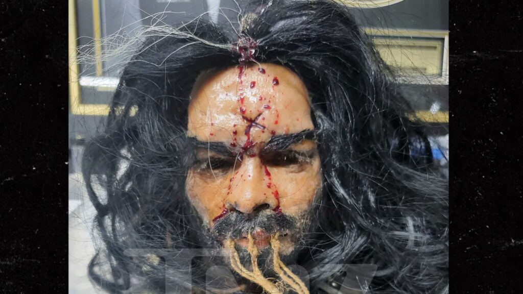 charles-manson’s-hair-and-ashes-used-in-new-exotic-art