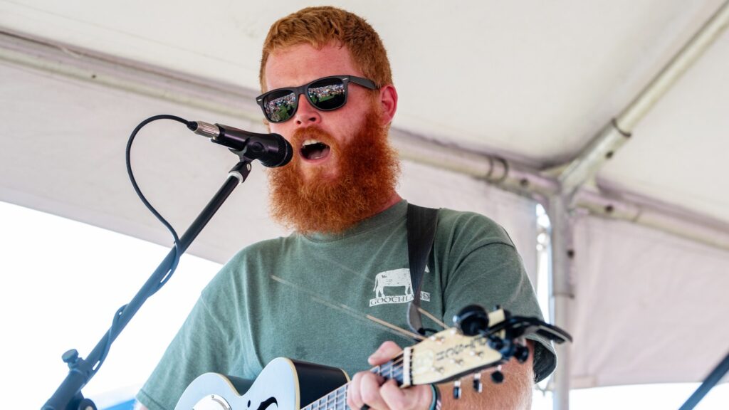 oliver-anthony-is-number-one-again-on-the-hot-100