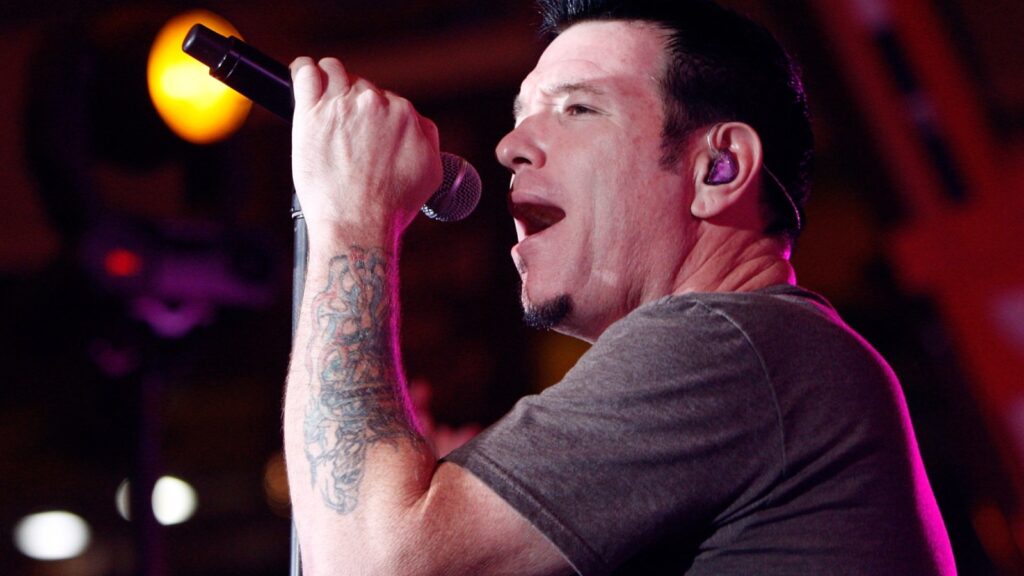 steve-harwell,-smash-mouth-founding-singer,-dead-at-56