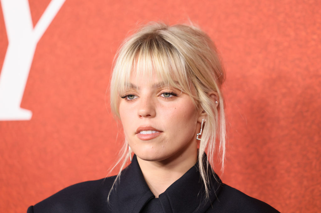 renee-rapp-recalls-how-traumatic-drugging-experience-inspired-her-song-‘snow-angel’